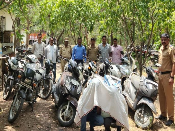 A trio of two-wheeler thieves jailed by DB Scud, 11 bikes seized | डीबी स्कॉडकडून दुचाकी चोरांचे त्रिकूट जेरबंद, ११ दुचाकी जप्त