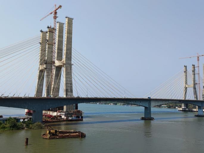 second lane of zuari bridge to opened in two weeks | 'झुवारी'ची दुसरी लेन दोन आठवड्यात खुली; केंद्रीयमंत्री नितीन गडकरी उपस्थित राहणार second lane of zuari bridge to opened in two weeks | 'झुवारी'ची दुसरी लेन दोन आठवड्यात खुली; केंद्रीयमंत्री नितीन गडकरी उपस्थित राहणार