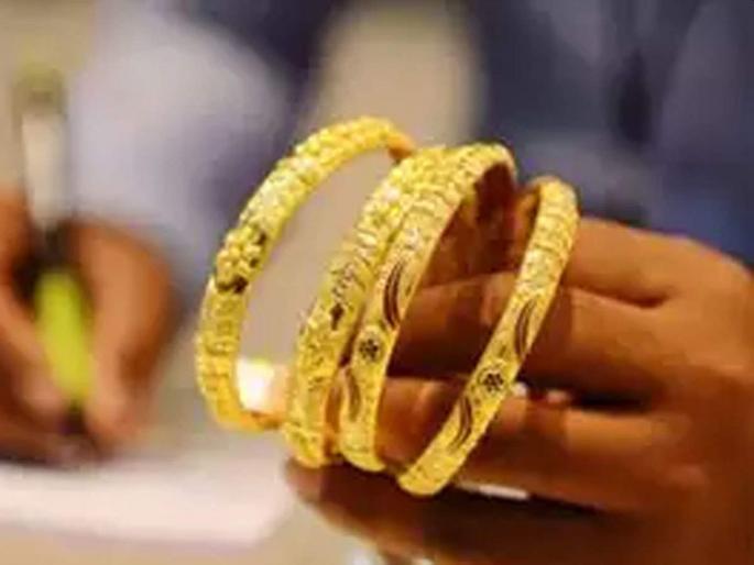 Beware, on sell of old gold or jewellery; Possibility of charging GST of 3 % | Old Is Gold: खबरदार, जुने सोने विकायला जाल तर! जीएसटी भरावा लागण्याची शक्यता Beware, on sell of old gold or jewellery; Possibility of charging GST of 3 % | Old Is Gold: खबरदार, जुने सोने विकायला जाल तर! जीएसटी भरावा लागण्याची शक्यता