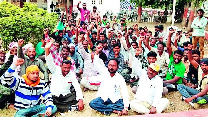 Yavatmal municipal council took charge | यवतमाळ नगरपरिषदेचा कारभार ढेपाळला Yavatmal municipal council took charge | यवतमाळ नगरपरिषदेचा कारभार ढेपाळला