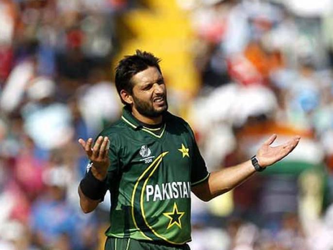 ... so Afridi disappointed, Pakistani players away from this glamor | ...त्यामुळे आफ्रिदी निराश, पाकिस्तानचे खेळाडू या ग्लॅमरपासून दूर ... so Afridi disappointed, Pakistani players away from this glamor | ...त्यामुळे आफ्रिदी निराश, पाकिस्तानचे खेळाडू या ग्लॅमरपासून दूर
