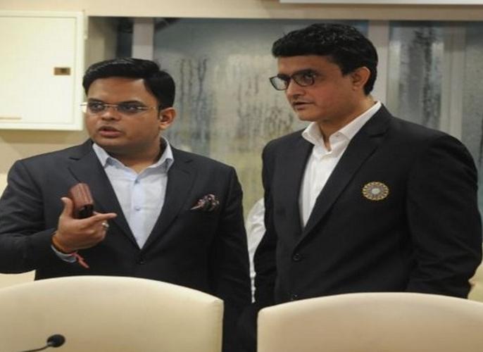 BCCI had shown GC's proposal as 'basket of bananas' | बीसीसीआयने जीसीच्या प्रस्तावाला दाखविली होती ‘केराची टोपली’ BCCI had shown GC's proposal as 'basket of bananas' | बीसीसीआयने जीसीच्या प्रस्तावाला दाखविली होती ‘केराची टोपली’
