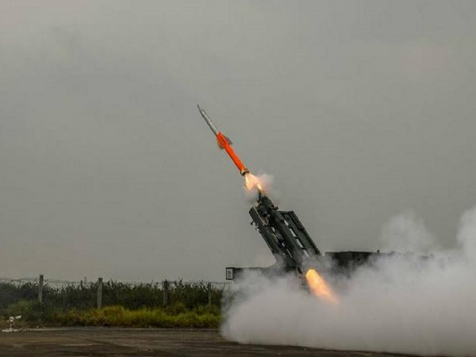 Brahmos Missile IAF: 3 Air Force officers suspended over Brahmos misfire,  Missile crashed in Pakistan – Marathi News | 3 Air Force officers suspended  in BrahMos misfire case, Pakistan had crashed the