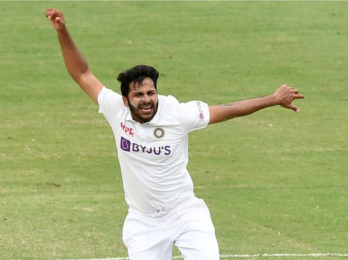The name of Palghar was raised by Shardul Thakur | शार्दूलने उंचावले पालघरचे नाव, भारताच्या विजयात अष्टपैलू कामगिरी The name of Palghar was raised by Shardul Thakur | शार्दूलने उंचावले पालघरचे नाव, भारताच्या विजयात अष्टपैलू कामगिरी