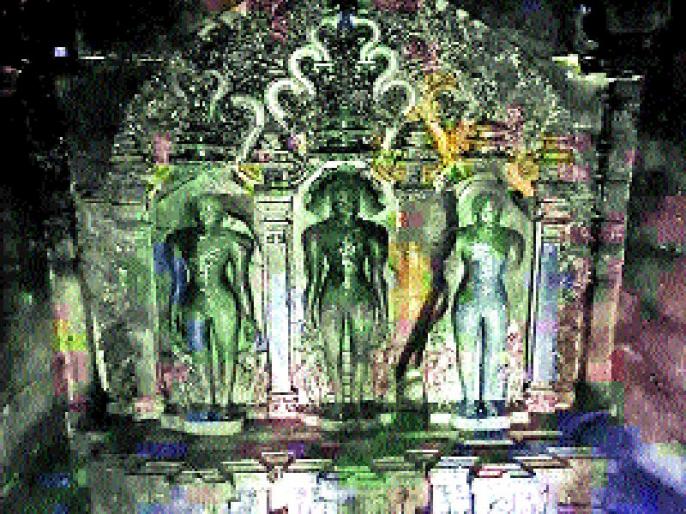 जैन मंदिरात प्राचीन कोरीव मूर्ती, दुर्मीळ शिल्पकलेचा ठेवा दुर्लक्षित, औशामधील प्रकार Marathi