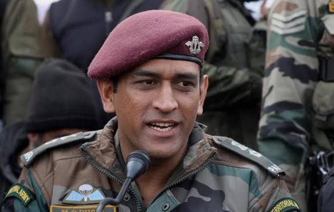 https://d3pc1xvrcw35tl.cloudfront.net/images/686x514/ms-dhoni-army1_201912336102.jpg