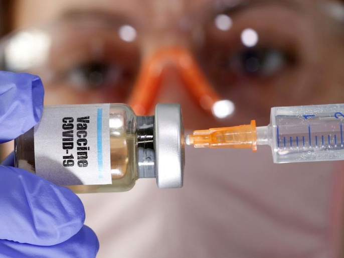 oxford Covid Vaccine Astrazeneca Resumes Covid 19 Vaccine Trial After Uk Green Light | CoronaVirus News: ऑक्सफर्डच्या कोरोना लसीची चाचणी पुन्हा सुरू; जाणून घ्या कधी लॉन्च होणार