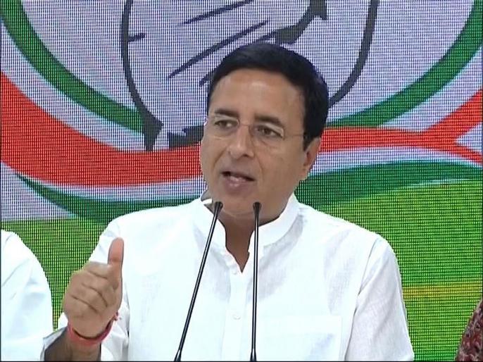 Election commission is surrender to Narendra Modi & Amit Shah, serious allegations of Congress | मोदी, शहांसमोर निवडणूक आयोगाची शरणागती, काँग्रेसचा गंभीर आरोप Election commission is surrender to Narendra Modi & Amit Shah, serious allegations of Congress | मोदी, शहांसमोर निवडणूक आयोगाची शरणागती, काँग्रेसचा गंभीर आरोप