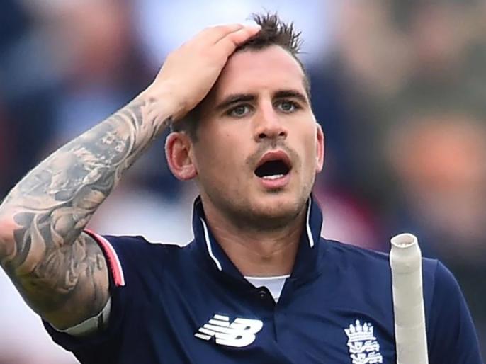 Alex Hales indirectly trolls PCB by posting picture of poor quality food offered to him | PSL Food : पाकिस्तान सुपर लीगमध्ये मिळतं निकृष्ट जेवण; इंग्लंडच्या खेळाडूकडून पोलखोल! Alex Hales indirectly trolls PCB by posting picture of poor quality food offered to him | PSL Food : पाकिस्तान सुपर लीगमध्ये मिळतं निकृष्ट जेवण; इंग्लंडच्या खेळाडूकडून पोलखोल!