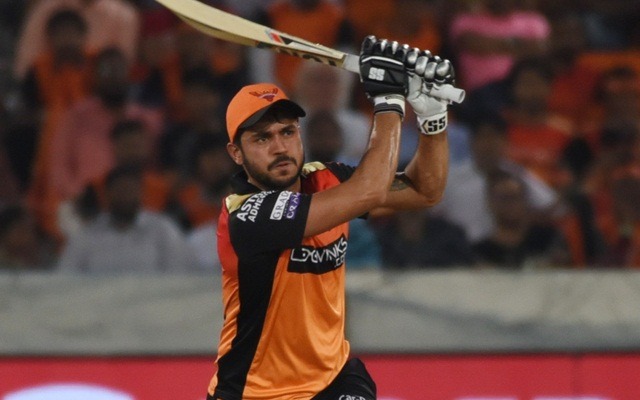 IPL 2021, KKR vs SRH: Manish Pandey became a troll on social media even after 61 runs, this is reason | IPL 2021, KKR vs SRH : ६१ धावांच्या खेळीनंतरही मनीष पांडे सोशल मीडियावर झाला ट्रोल, हे आहे कारण IPL 2021, KKR vs SRH: Manish Pandey became a troll on social media even after 61 runs, this is reason | IPL 2021, KKR vs SRH : ६१ धावांच्या खेळीनंतरही मनीष पांडे सोशल मीडियावर झाला ट्रोल, हे आहे कारण