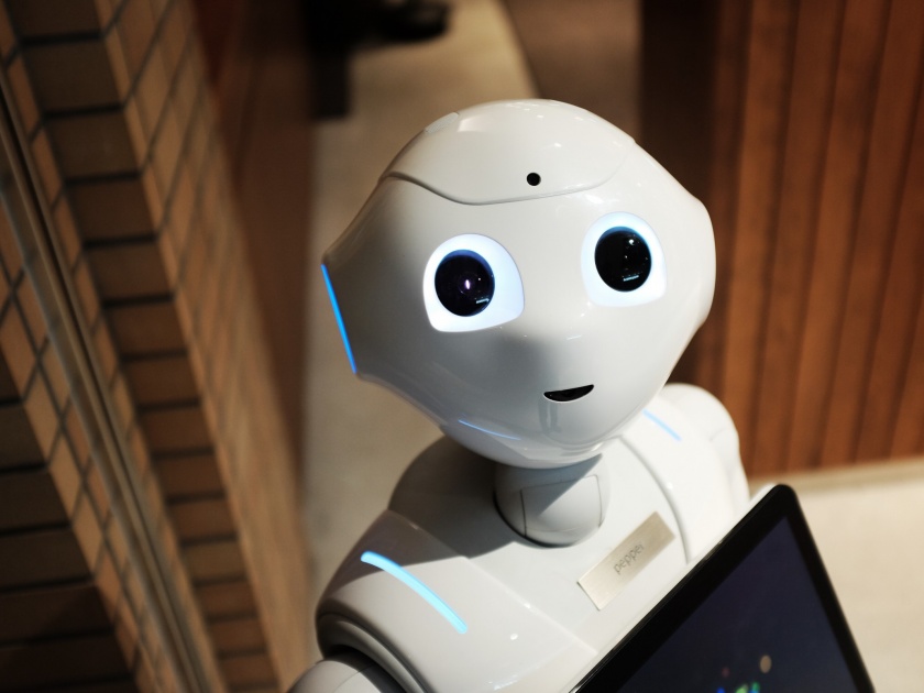 robots will take 20 million manufacturing jobs by 2030 | रोबोट हिसकावणार तब्बल 2 कोटी रोजगार; पुन्हा उत्पादन क्षेत्रच टार्गेट