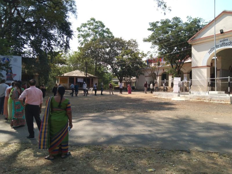 In the third phase for Amravati division teachers constituency 46. 71% turnout | अमरावती विभाग शिक्षक मतदारसंघासाठी तिसऱ्या टप्प्यात ४६. ७१ टक्के मतदान