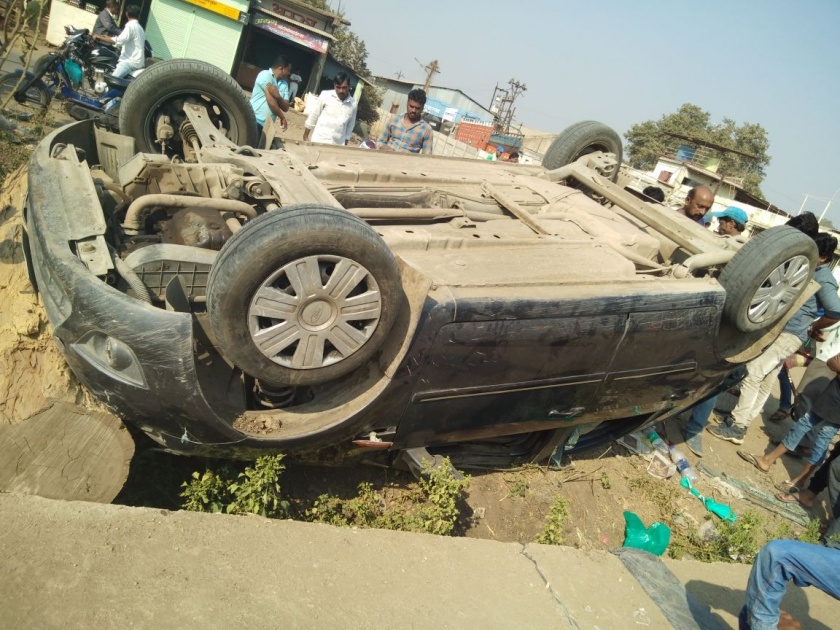 Yavatmal-Dhamangaon road accident on New Year; one serious | यवतमाळ -धामणगाव मार्गावर नववर्षाच्या पहाटे अपघात; एक गंभीर