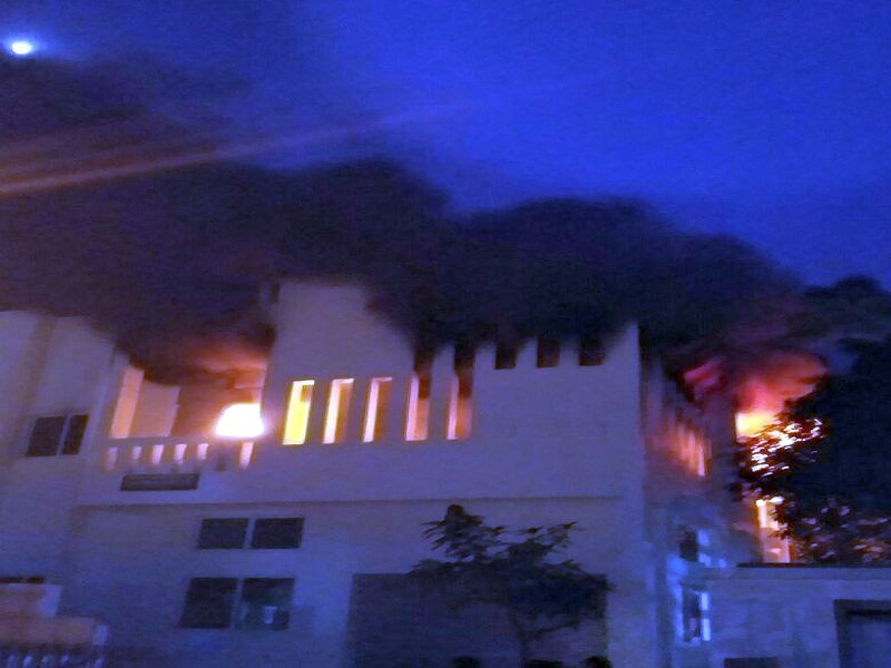 nashik,ambad,midc,Neeraj,company,fire | अंबडच्या नीरज थर्माकोलला भीषण आग : लाखोंचे नुकसान