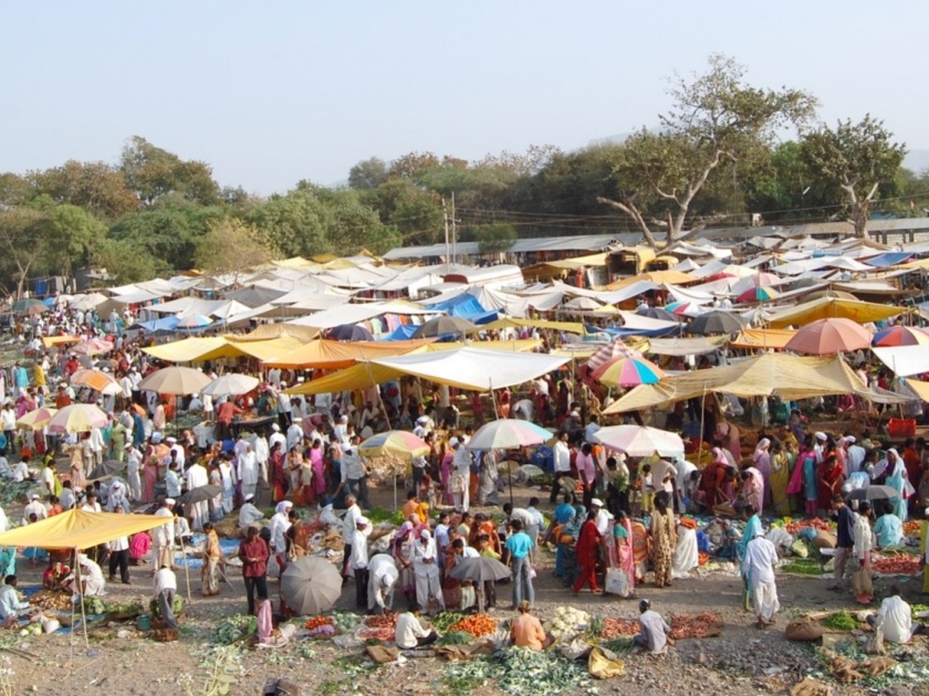 The temple's weekly market will be bustling again from Sunday | देवळ्यातील आठवडे बाजार रविवारपासून पुन्हा गजबजणार