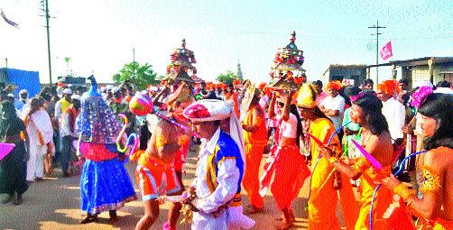 Saptashringagad has a tradition | सप्तशृंगगडावर परंपरा कायम