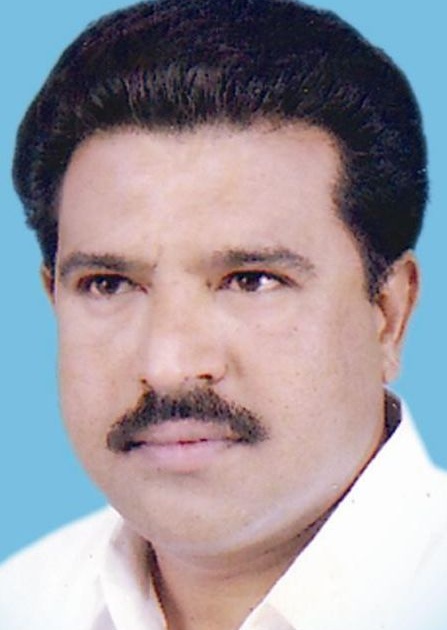 Narayan Patil unopposed as Chairman of Chopda Agricultural Income Market Committee | चोपडा कृषी उत्पन्न बाजार समितीच्या सभापतीपदी नारायण पाटील बिनविरोध