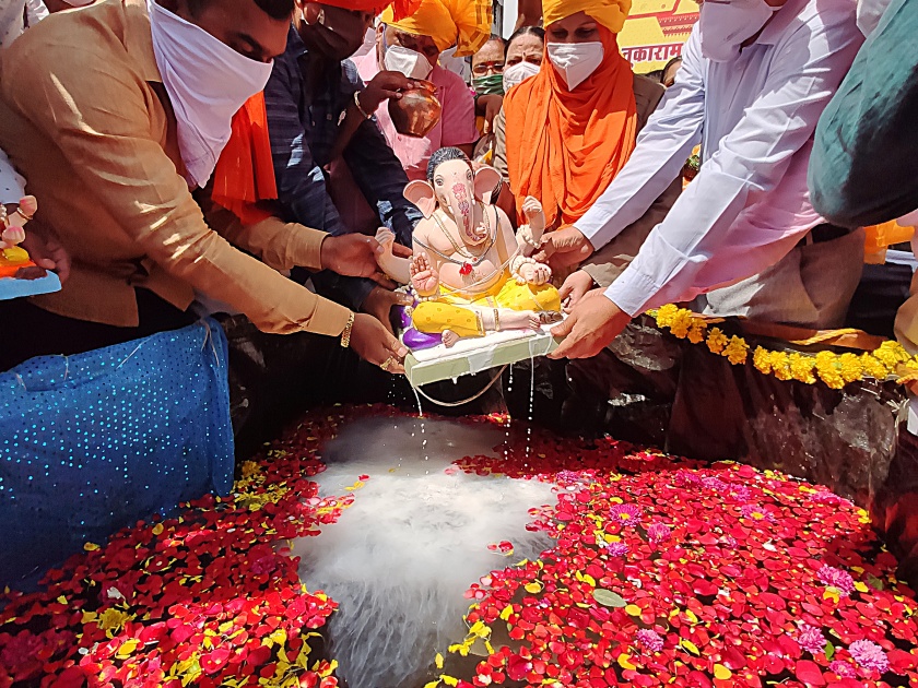ganpati No idol immersed in Panchganga: Immersion in 14 hours | Ganesh Visarjan : पंचगंगेत एकही मूर्ती विसर्जित नाही, १४ तासांत आटोपले विसर्जन