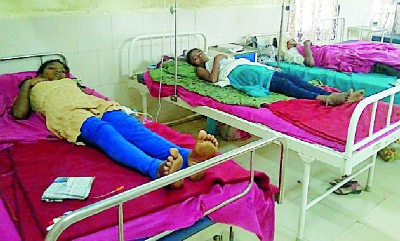 28 girls from the girl's school are ill | बालिका विद्यालयातील २८ विद्यार्थिनी आजारी