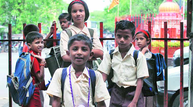  After Diwali holidays, all secondary schools in Kolhapur district are started | दिवाळीच्या सुटीनंतर कोल्हापूर जिल्ह्यातील सर्व माध्यमिक शाळा सुरू