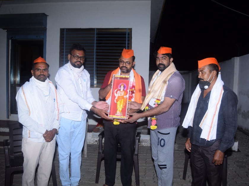 Rohan Borse honored with Dhanvantari title | रोहन बोरसे यांचा धन्वंतरी उपाधीने गौरव