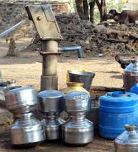 Parbhani: Water shortage again in the city of Purna | परभणी : पूर्णा शहरावर पुन्हा पाणीटंचाईचे सावट