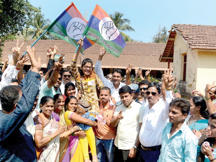 Sindhudurg: Ekramra gram panchayat elections unilaterally in the rural development | सिंधुदुर्ग : आचरा ग्रामपंचायत निवडणुकीत ग्रामविकास आघाडीची एकतर्फी मुसंडी