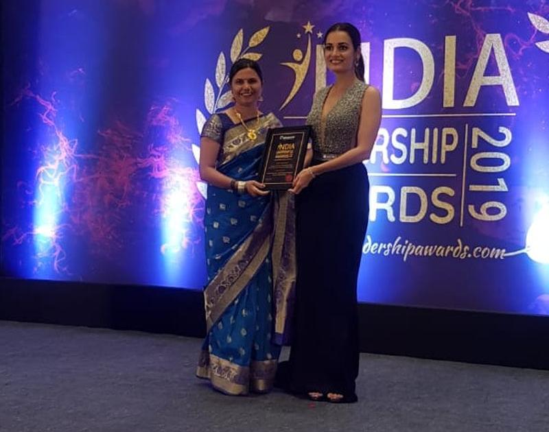  Indian Leadership Award honors Kajal rajvaidhya | इंडियन लिडरशिप अवॉर्डने काजल राजवैद्य सन्मानित