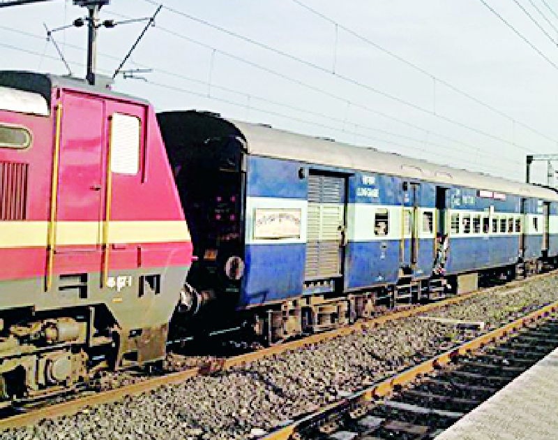 The Nagbhid-Nagpur railway route is full of hope | नागभीड-नागपूर रेल्वे मार्ग निविदा निघाल्याने आशा पल्लवित