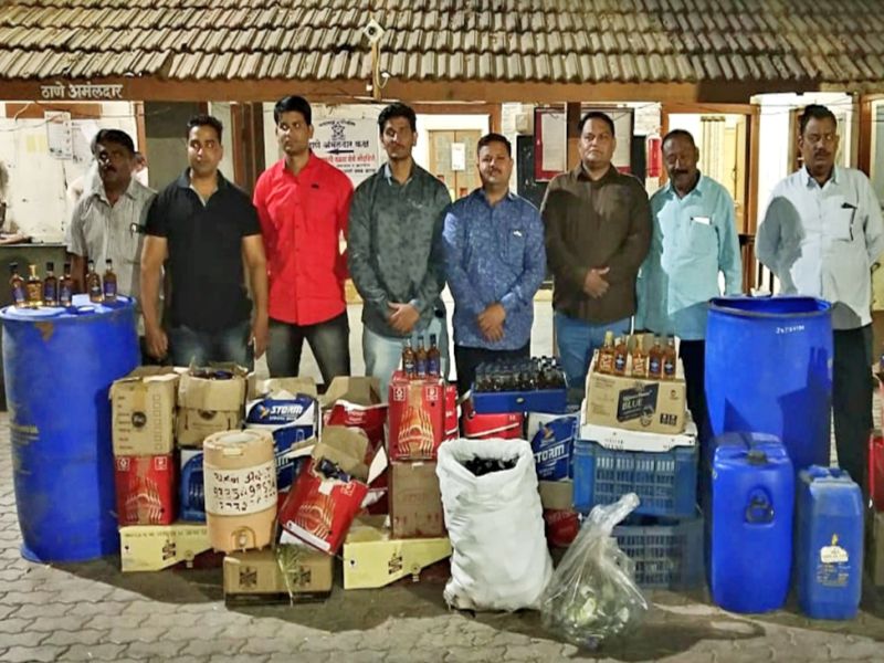 2 lakhs of liquor found in Shirpur | शिरपूरला पकडली २ लाखांची दारु
