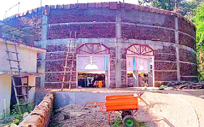 Construction of closet villa from 1.5 crores to progress | दीड कोटीतून कोठरी विहाराचे बांधकाम प्रगतीपथावर