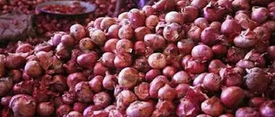 Sale of onion, garlic in apple prices | कांदा, लसूणची सफरचंदाच्या भावात विक्री