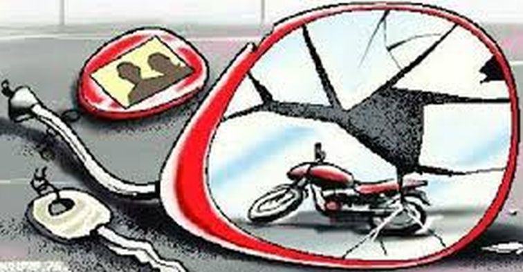 One person was killed when a speeding two-wheeler fell between Bhaler and Akrale | भालेर ते अक्राळे दरम्यान भरधाव वेगातील दुचाकी घसरल्याने एक ठार