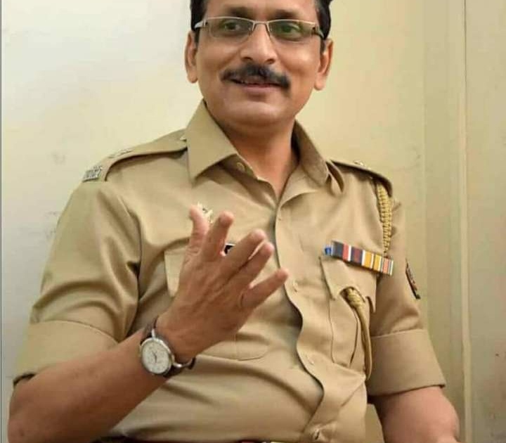 Bambarud's son became an IPS officer | बांबरुडचे सुपुत्र बनले आयपीएस अधिकारी