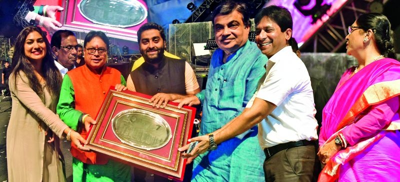 Yashwant Stadium to get global status: Vijay Darda | यशवंत स्टेडियमला जागतिक रूप मिळावे : विजय दर्डा