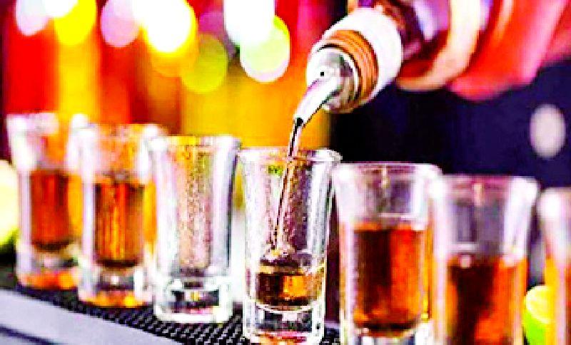 Illegal sale of alcohol | दारूच्या अवैध विक्रीला उधाण