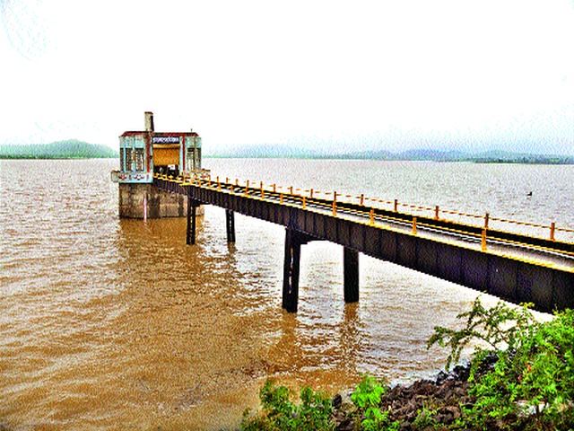 The stock of Gangapur dam increased by 32 dalaghafu | गंगापूर धरणाचा साठा ३२ दलघफूने वाढला