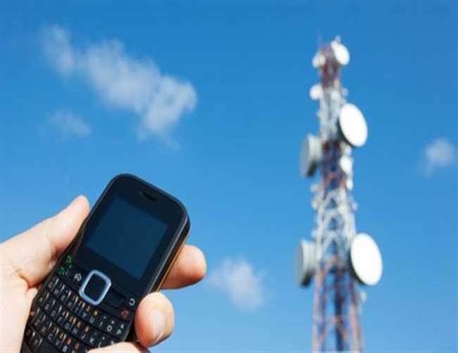 Disruption of mobile service in Rajapur area | राजापूर परिसरात मोबाईल सेवेचा बोजवारा