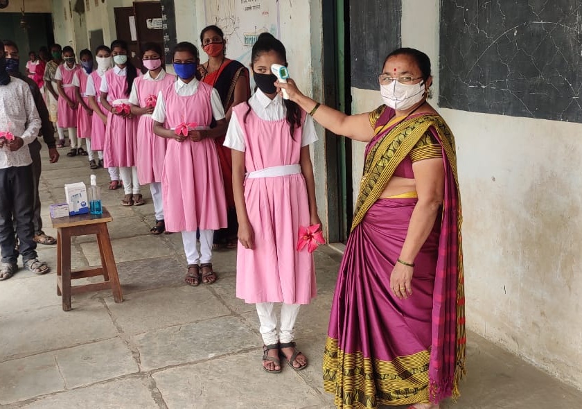 Health check-up at Alai Vidyalaya | अलई विद्यालयात आरोग्य तपासणी