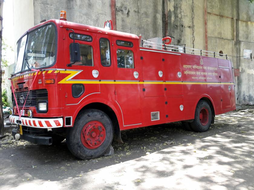 Parbhani: 'Firefighters' wages on wage earners | परभणी : ‘अग्निशमन’चा रोजंदारी कर्मचाऱ्यांवर डोलारा