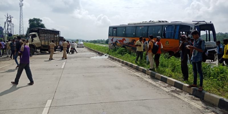 Accident on Yavatmal-Nagpur highway; One killed, 15 injured | यवतमाळ-नागपूर महामार्गावर अपघात; एक ठार, १५ जखमी