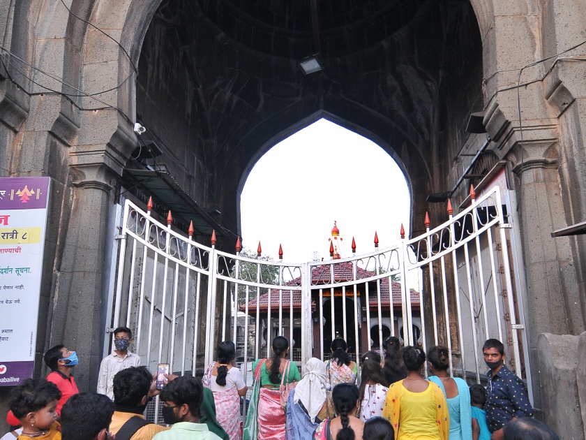 Ambabai temple closed again, Jyotiba Yatra canceled, Rathotsavahi symbolic | अंबाबाई मंदिर पुन्हा बंद, जोतिबा यात्रा रद्द, रथोत्सवही प्रतीकात्मक
