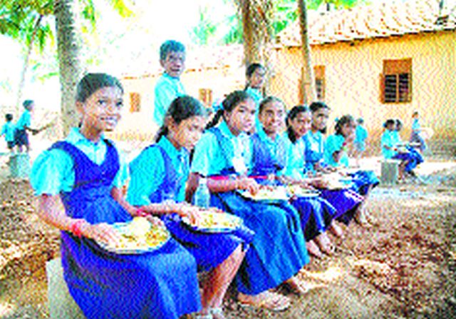 Three lakh students get food in the holiday | तीन लाख विद्यार्थ्यांना सुट्टीतही मिळणार आहार