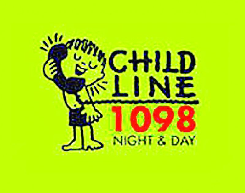 Child line shelter for infant daughter Chimukkalea | पोरका झालेल्या चिमुकल्याला चाईल्ड लाईनचा निवारा