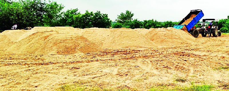 One month extension for sand sale | रेती विक्रीसाठी महिनाभराची मुदतवाढ