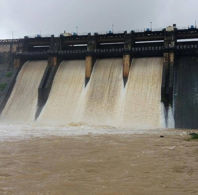 Significant increase in stocks of heavy rain dams in Dindori taluka | दिंडोरी तालुक्यात जोरदार पाऊस धरणांच्या साठ्यात लक्षणीय वाढ