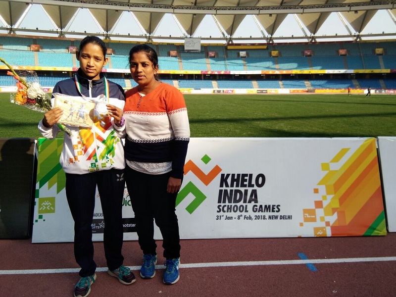 Silver at the 'Play India' Athletics Championship to Aurangabad | ‘खेलो इंडिया’ अ‍ॅथलेटिक्स स्पर्धेत औरंगाबादच्या प्रतीक्षा सणसला रौप्य