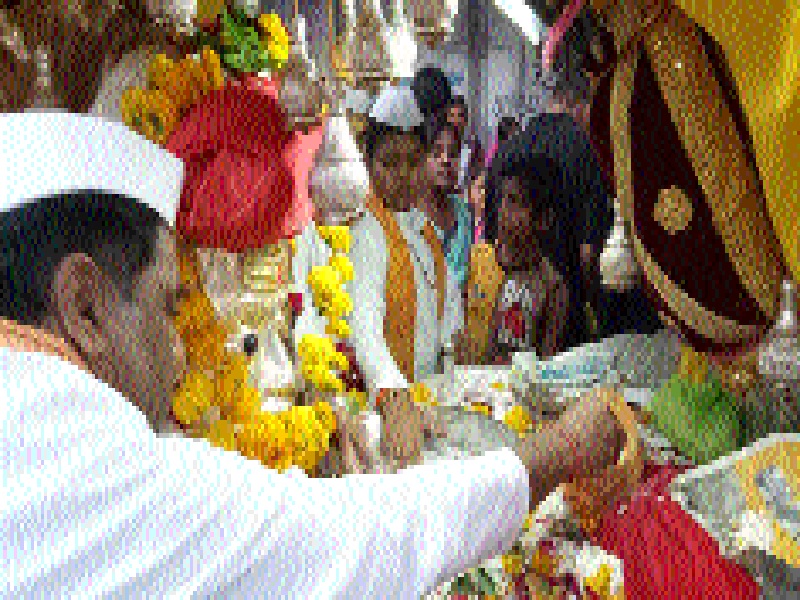 Settling of the Mahashivrata Mahotsav in Parli | परळीत महाशिवरात्र महोत्सवाची सांगता