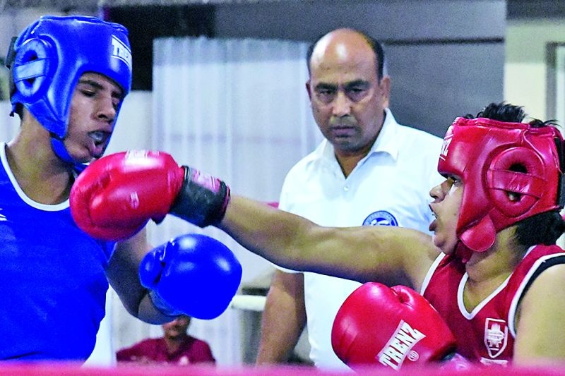 Boxers of Maharashtra are in the semi-finals | महाराष्ट्राच्या बॉक्सर्सची उपांत्य फेरीत धडक