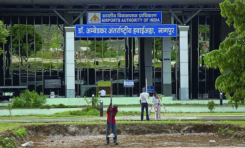 Nagpur's Dr. Two buildings 'NOC' canceled for the runway of Babasaheb Ambedkar International Airport | नागपूरच्या डॉ. बाबासाहेब आंबेडकर आंतरराष्ट्रीय विमानतळाच्या धावपट्टीसाठी दोन इमारतींची ‘एनओसी’ रद्द